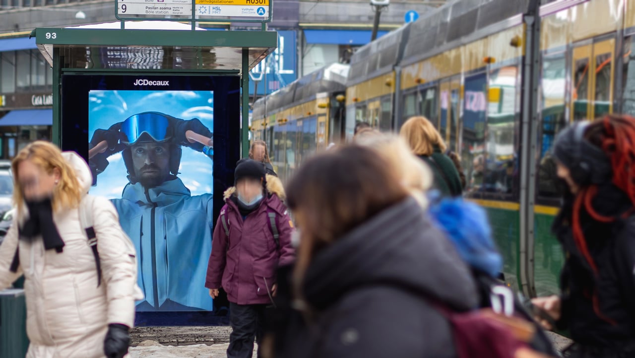 Tehokkaita ulkomainoskampanjoita hiihtolomalle