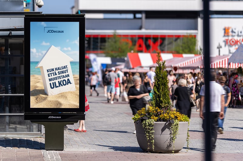 Kesätuotteilla brändit katukuvaan - Näy kesän vilkkaimmissa ympäristöissä