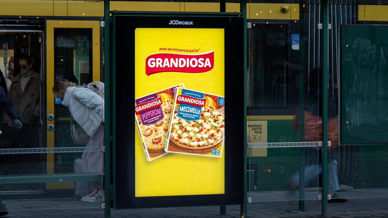Miten ulkomainonta voi jopa kaksinkertaistaa kampanjasi vaikutuksen? – Tuore tutkimus paljastaa ratkaisevat luovat keinot