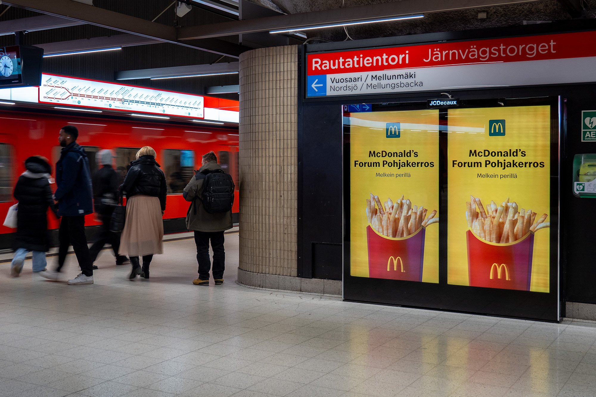 digi_twin_rautatientori_metroasema_mcdonalds_vk7_1-1